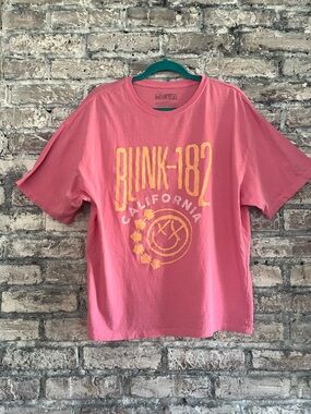 Blink-182 California Graphic Tee - Pink with Yellow Print Smoke:Pet Free Unisex